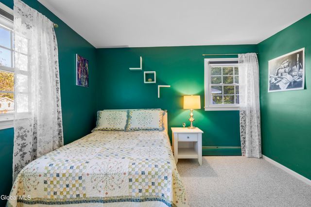 6 Hadel Road, Glenville, NY 12302