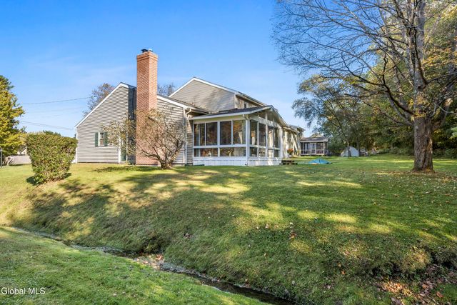 6 Hadel Road, Glenville, NY 12302