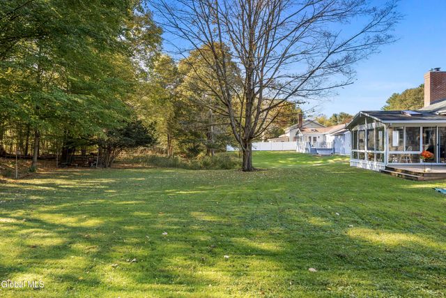 6 Hadel Road, Glenville, NY 12302