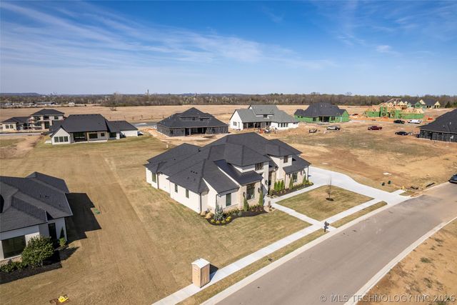 411 W 139th Street S, Bixby, OK 74008
