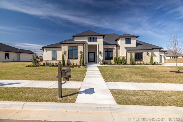 411 W 139th Street S, Bixby, OK 74008