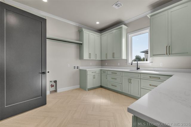 411 W 139th Street S, Bixby, OK 74008