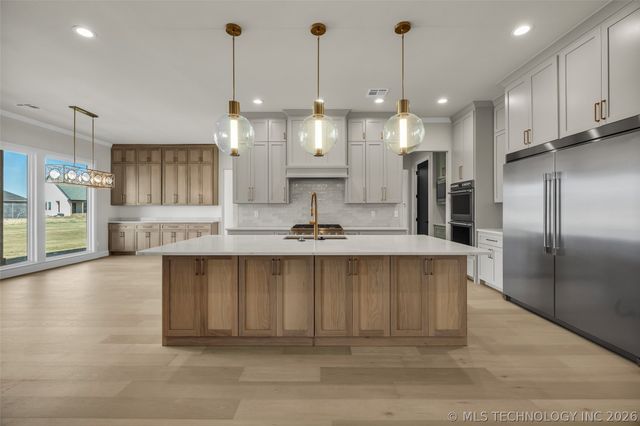 411 W 139th Street S, Bixby, OK 74008