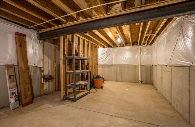 1694 Wimbledon Drive, Fairborn, OH 45324