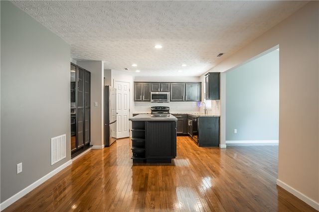 1694 Wimbledon Drive, Fairborn, OH 45324