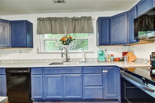9432 Mason Creek RD, Norfolk, VA 23503
