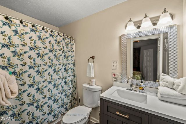 5337 Pittman Center Road, Sevierville, TN 37876