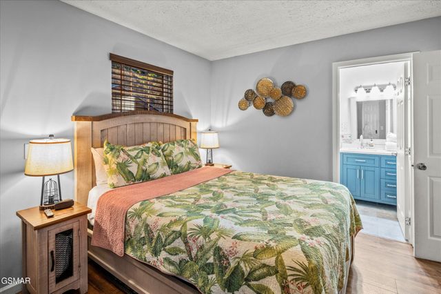 5337 Pittman Center Road, Sevierville, TN 37876