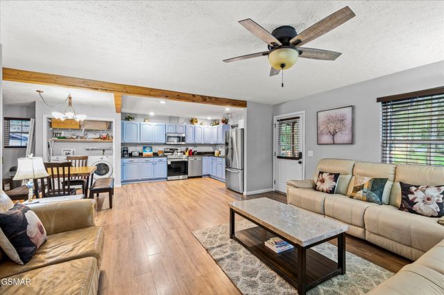 5337 Pittman Center Road, Sevierville, TN 37876