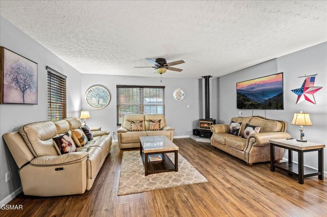 5337 Pittman Center Road, Sevierville, TN 37876