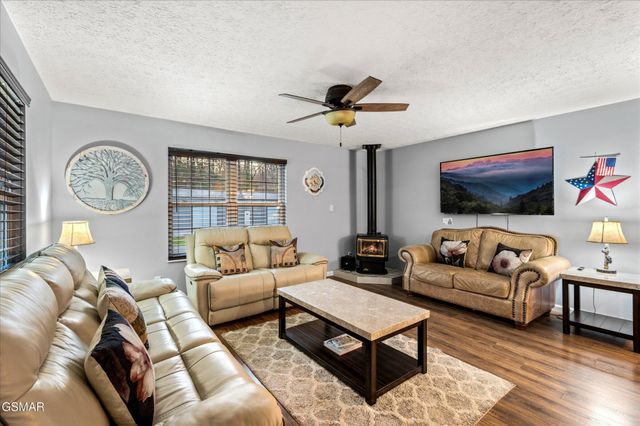 5337 Pittman Center Road, Sevierville, TN 37876
