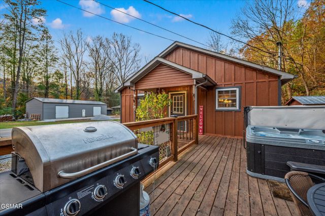 5337 Pittman Center Road, Sevierville, TN 37876