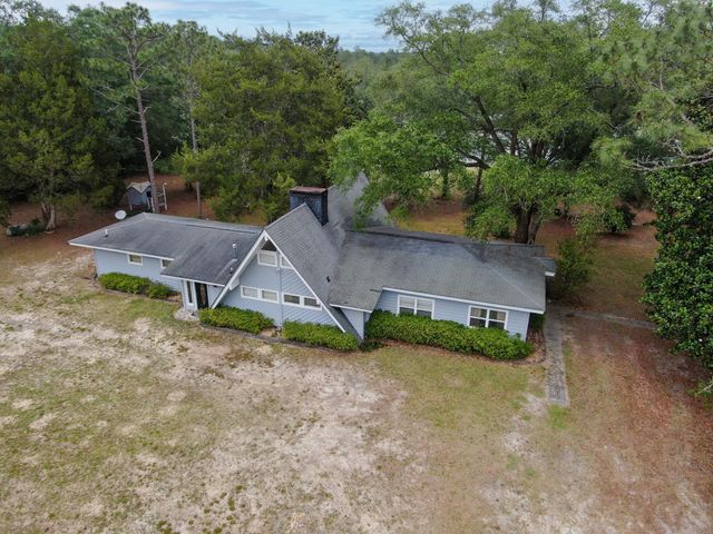 103 Pretty Pond Lane, Defuniak Springs, FL 32433