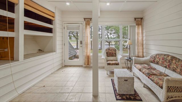 103 Pretty Pond Lane, Defuniak Springs, FL 32433