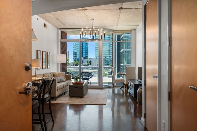 600 12th Ave S Apt 535, Nashville, TN 37203