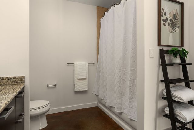 600 12th Ave S Apt 535, Nashville, TN 37203