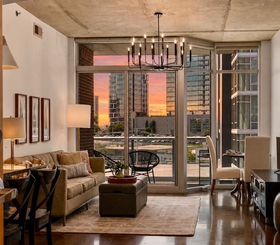 600 12th Ave S Apt 535, Nashville, TN 37203