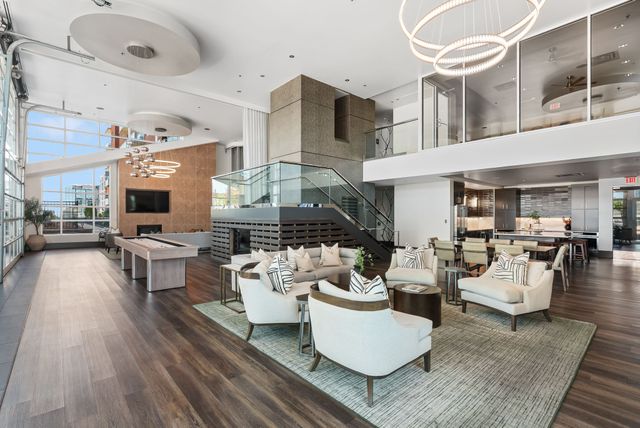 600 12th Ave S Apt 535, Nashville, TN 37203