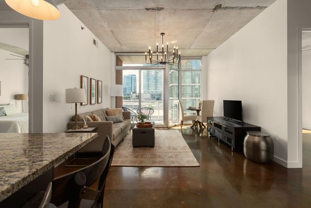 600 12th Ave S Apt 535, Nashville, TN 37203