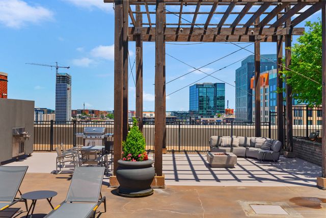 600 12th Ave S Apt 535, Nashville, TN 37203
