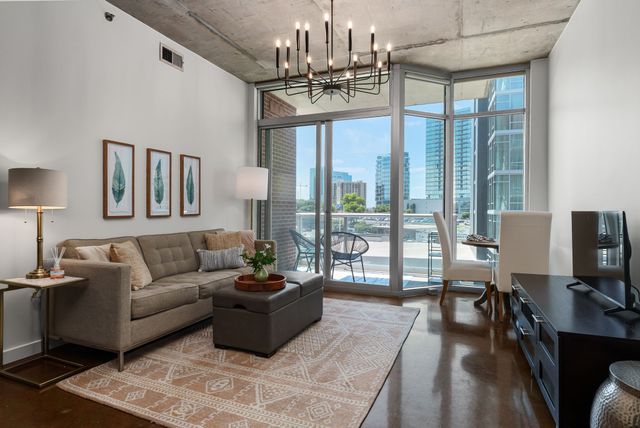 600 12th Ave S Apt 535, Nashville, TN 37203