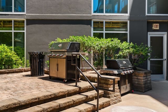 600 12th Ave S Apt 535, Nashville, TN 37203