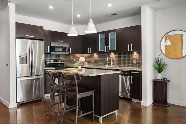 600 12th Ave S Apt 535, Nashville, TN 37203