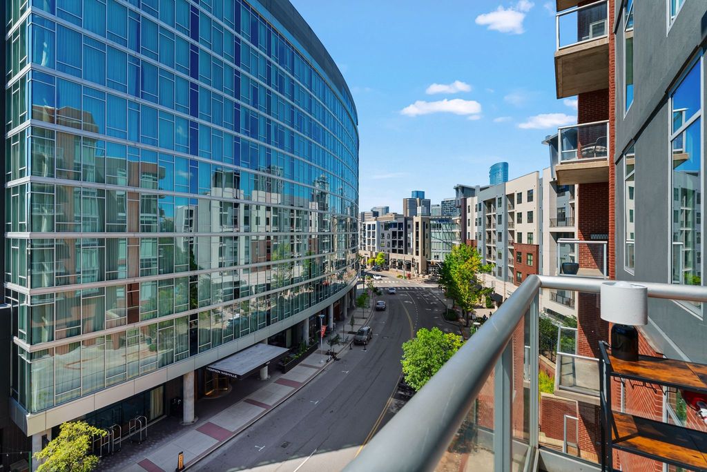 600 12th Ave S Apt 535, Nashville, TN 37203
