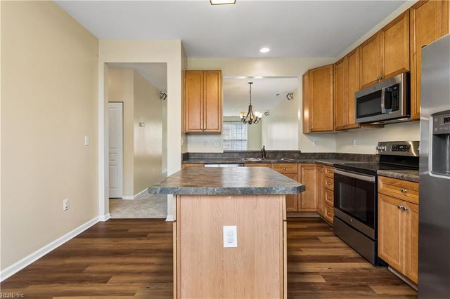 1517 Penton MEWS, Chesapeake, VA 23320