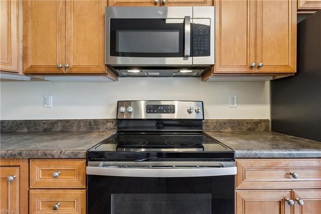 1517 Penton MEWS, Chesapeake, VA 23320