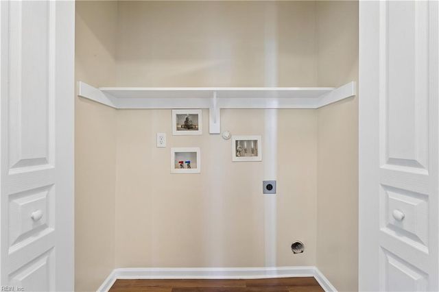 1517 Penton MEWS, Chesapeake, VA 23320