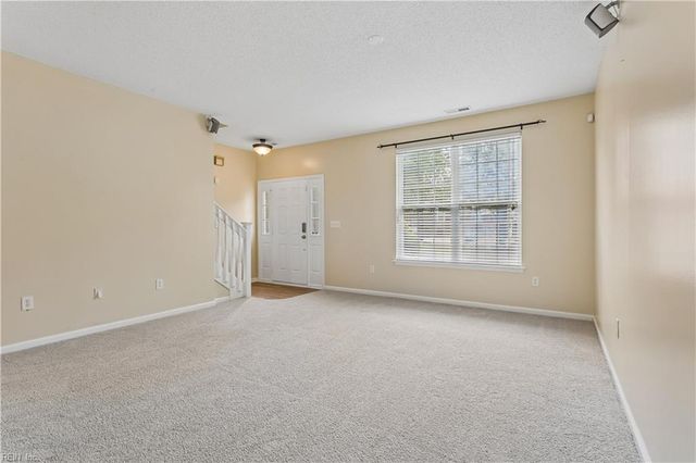 1517 Penton MEWS, Chesapeake, VA 23320