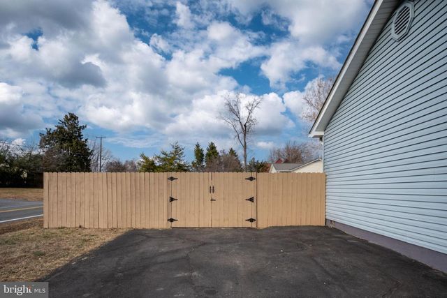 11200 TRISLER DR, Fredericksburg, VA 22407