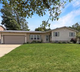 1036 Winhurst Drive, Akron, OH 44313