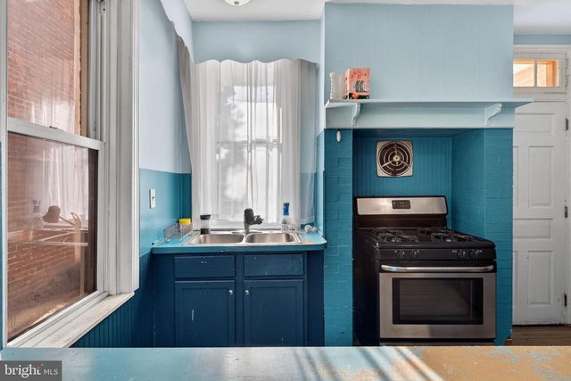 150 E PHILADELPHIA ST, York, PA 17401