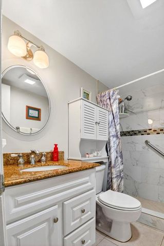 3160 Lake Osborne Drive 109, Lake Worth Beach, FL 33461