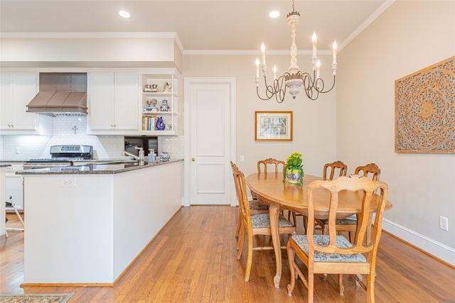 20 Stonecourt Circle, Dallas, TX 75225