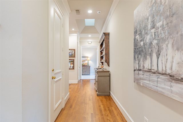 20 Stonecourt Circle, Dallas, TX 75225