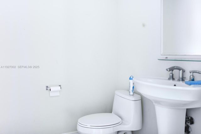 1945 S Ocean Dr 610, Hallandale Beach, FL 33009