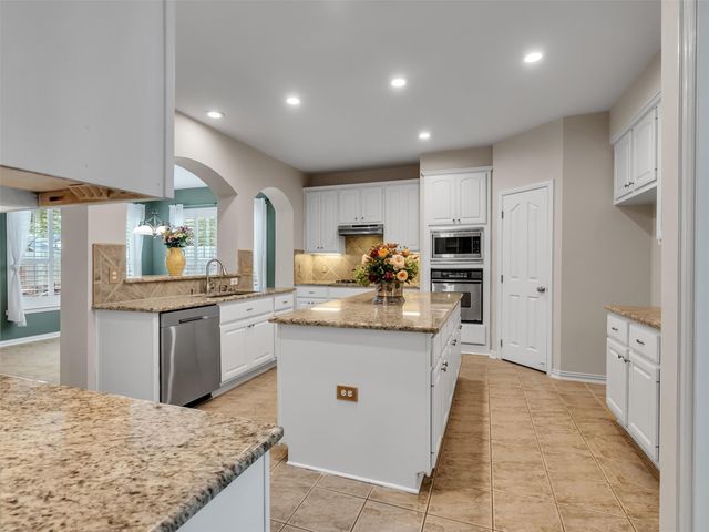 2407 Beacon Pointe, Pearland, TX 77584