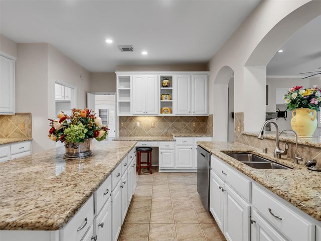 2407 Beacon Pointe, Pearland, TX 77584