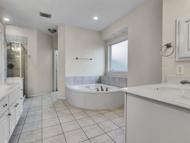 2407 Beacon Pointe, Pearland, TX 77584