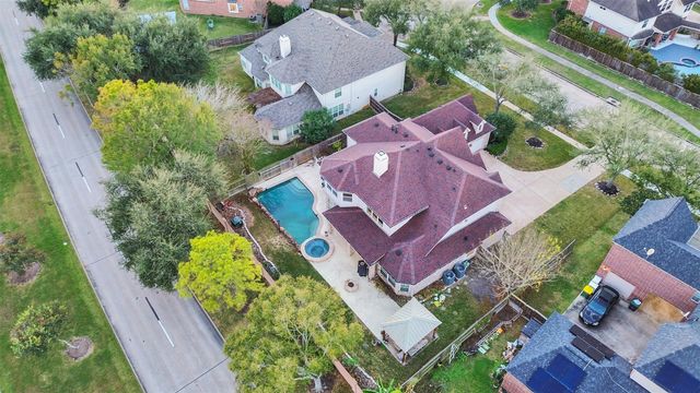 2407 Beacon Pointe, Pearland, TX 77584