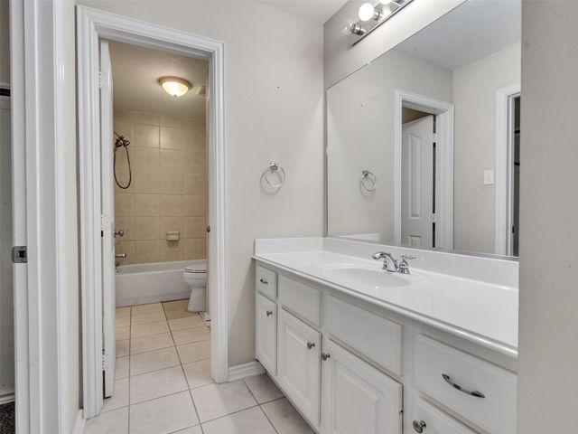 2407 Beacon Pointe, Pearland, TX 77584