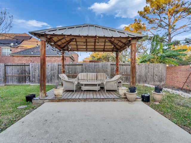 2407 Beacon Pointe, Pearland, TX 77584