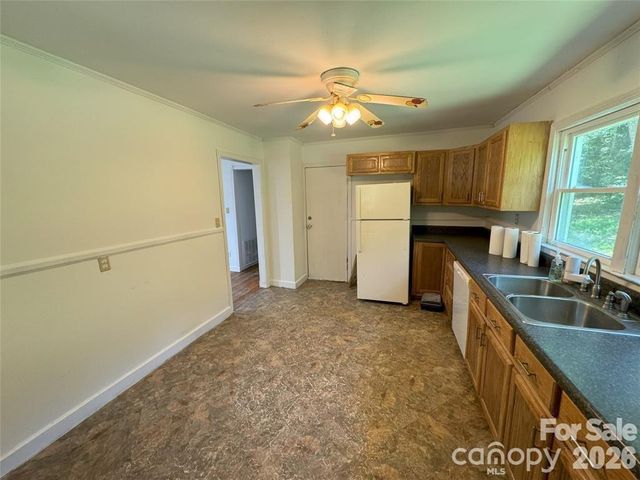 1574 Fred Watson Place, Lenoir, NC 28645