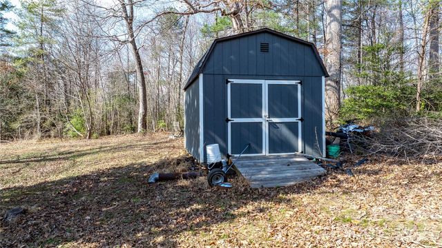 1574 Fred Watson Place, Lenoir, NC 28645