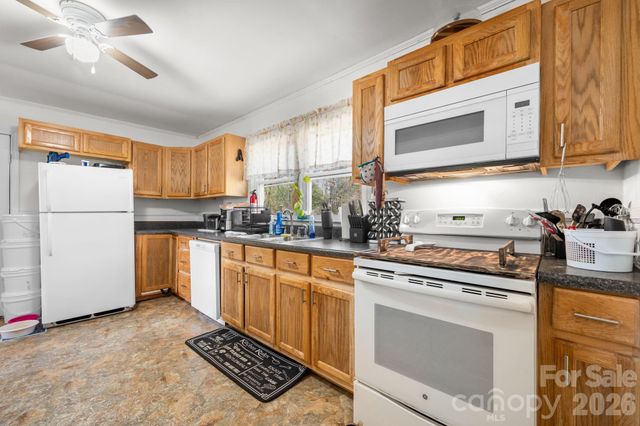 1574 Fred Watson Place, Lenoir, NC 28645