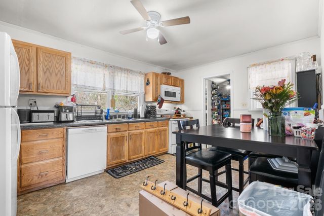 1574 Fred Watson Place, Lenoir, NC 28645