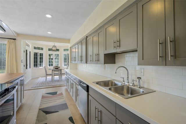 13536 Castleton Drive, Farmers Branch, TX 75234